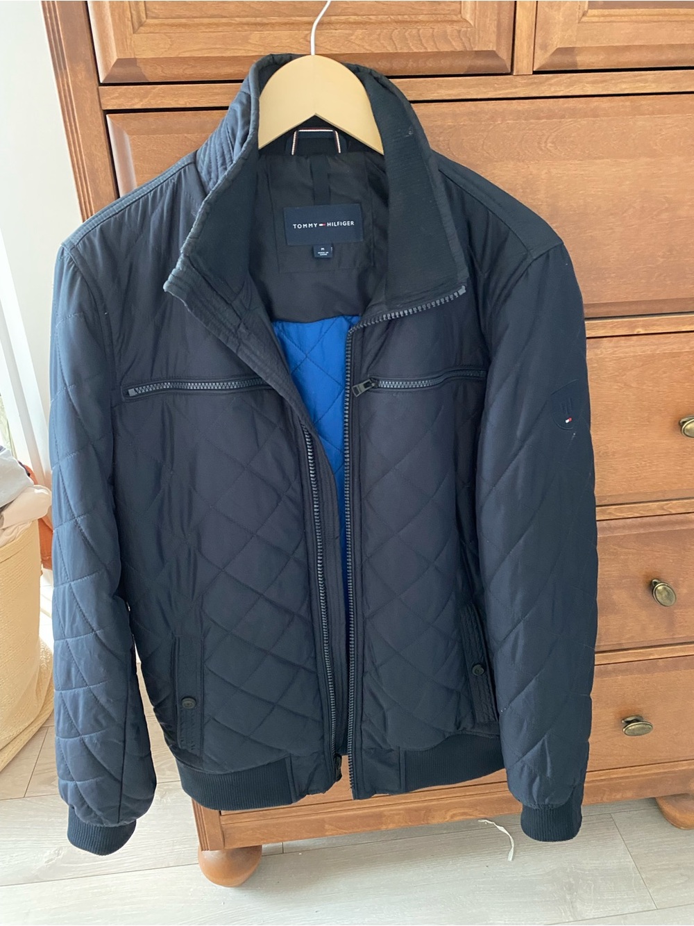 Tommy Hilfiger Men's Quilted Black Jacket with Blue Lining